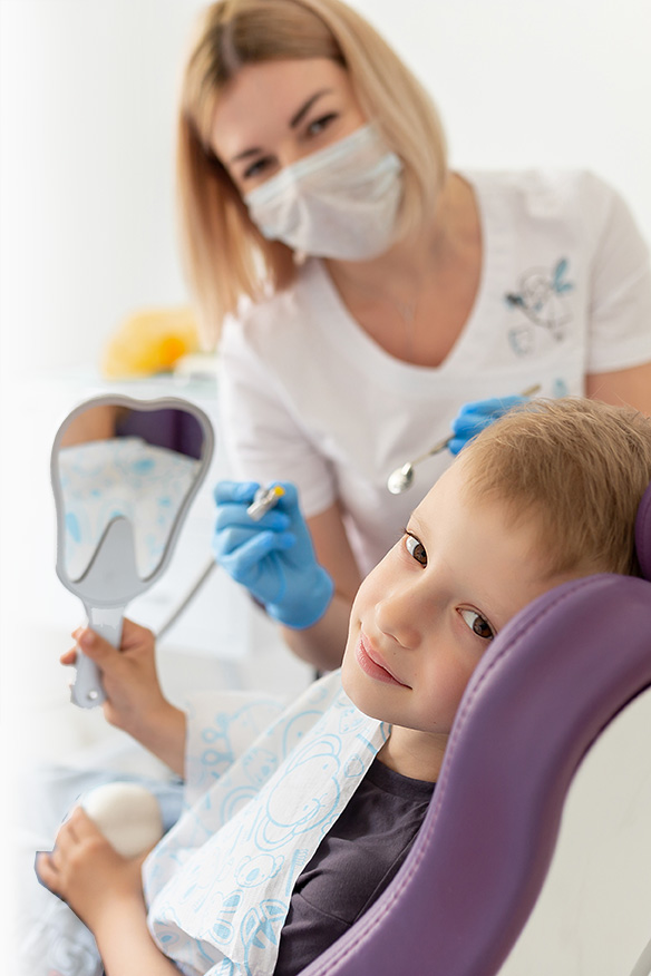 child at the dentist